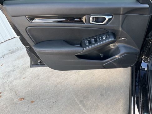 Used 2024 Honda Civic Touring image 11