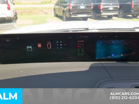 Used 2025 Ford Expedition Platinum AWD/4WD image 29