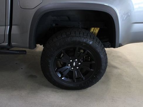 Used 2022 Chevrolet Colorado ZR2 w/ ZR2 Dusk Special Edition AWD/4WD image 35