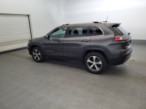 Used 2019 Jeep Cherokee Limited AWD/4WD image 3
