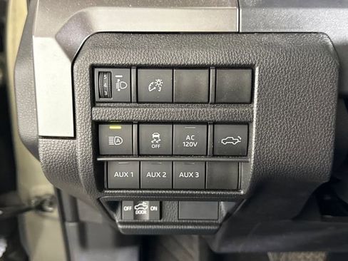 Used 2024 Toyota Tacoma TRD Off-Road w/ TRD Off Road Premium Package image 32