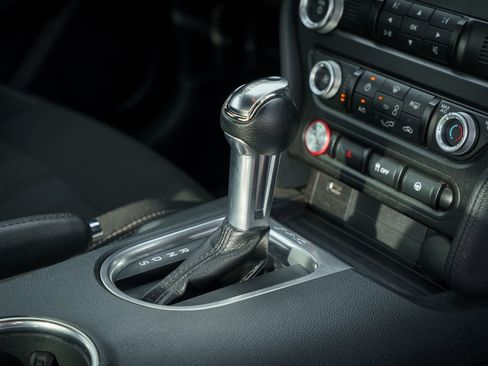 Used 2021 Ford Mustang GT RWD image 50