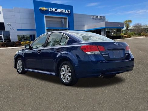 Used 2010 Subaru Legacy 2.5i Premium AWD/4WD image 23