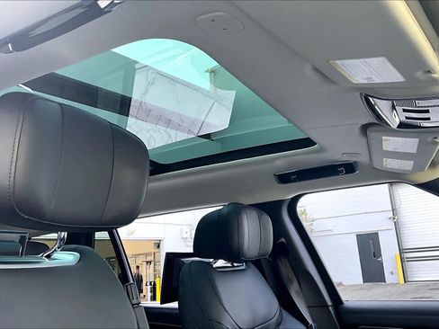 Used 2023 Land Rover Range Rover Long Wheelbase First Edition image 13