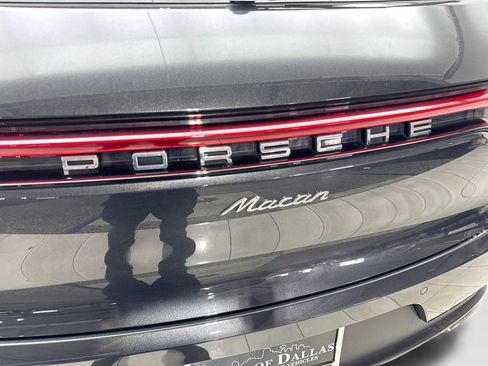 Used 2021 Porsche Macan AWD/4WD image 20