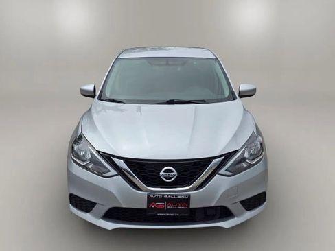 Used 2019 Nissan Sentra S FWD image 2
