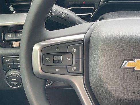 New 2026 Chevrolet Silverado 2500 LTZ w/ LTZ Premium Package AWD/4WD image 13