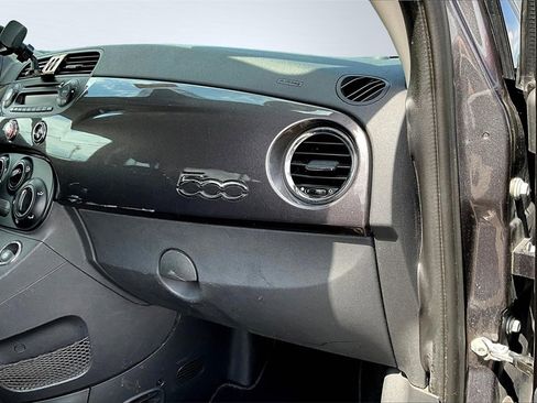 Used 2015 FIAT 500 Pop image 16