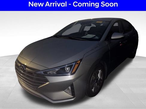 Used 2020 Hyundai Elantra SEL w/ Cargo Package (C1) FWD image 2