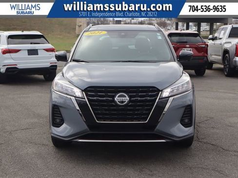 Used 2021 Nissan Kicks SR image 2