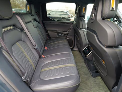 Used 2022 Rivian R1T Adventure image 32