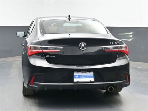 Used 2019 Acura ILX Premium Package image 9