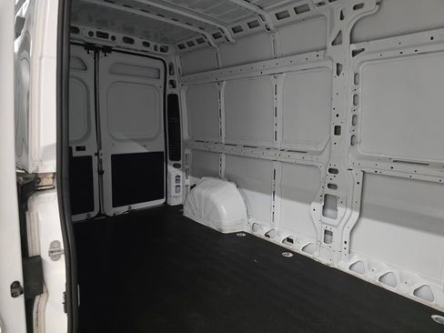 Used 2025 RAM ProMaster 2500 w/ Convenience Group FWD image 28