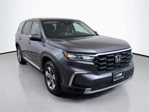 Used 2025 Honda Pilot EX-L image 1