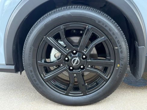 Used 2024 Nissan Kicks SR w/ SR Premium Package image 6