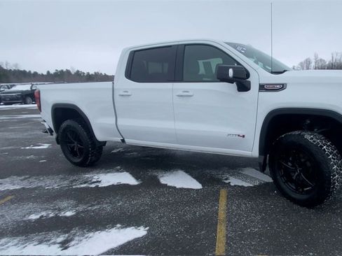 Used 2021 GMC Sierra 1500 AT4 w/ AT4 Preferred Package image 2