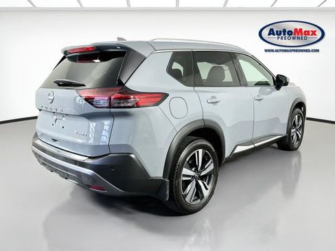 Used 2023 Nissan Rogue SL AWD/4WD image 2