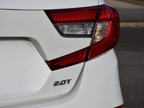 Used 2019 Honda Accord EX-L image 9