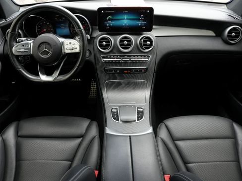 Used 2022 Mercedes-Benz GLC 300 image 7