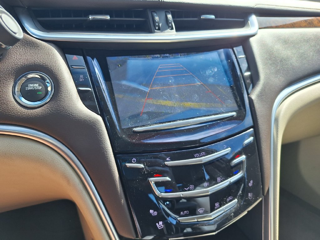 Used 2015 Cadillac XTS Luxury FWD image 16