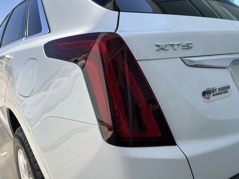 Certified 2023 Cadillac XT5 Luxury image 9