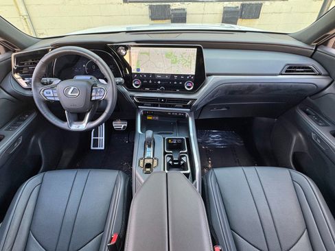 Used 2025 Lexus TX 500h AWD w/ Technology Package image 12
