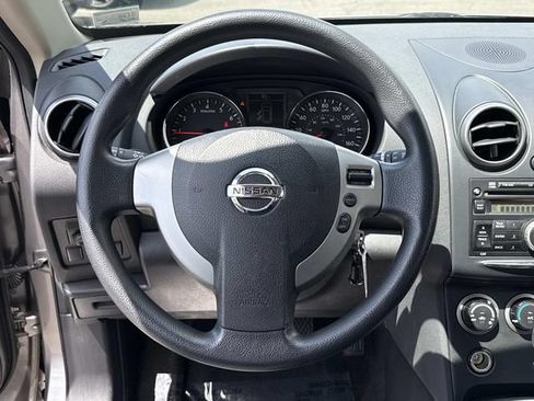 Used 2012 Nissan Rogue S FWD image 18