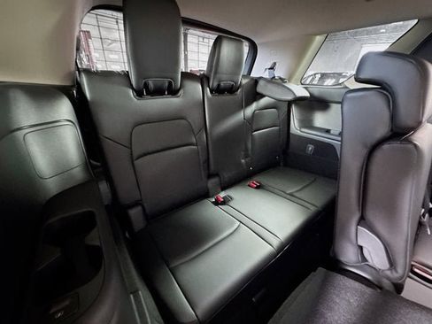 New 2025 Nissan Pathfinder SL image 28