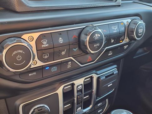 Used 2023 Jeep Wrangler Unlimited Rubicon 4xe w/ Cold Weather Group image 18