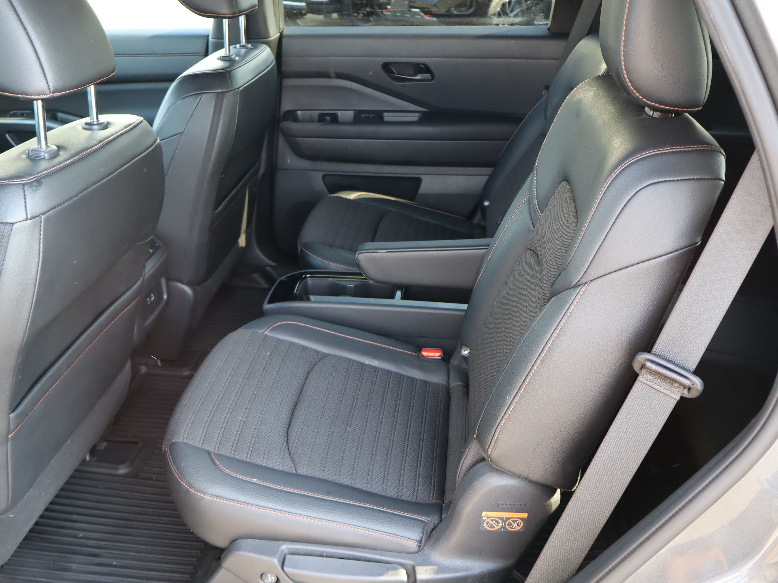 Used 2023 Nissan Pathfinder Rock Creek AWD/4WD image 32