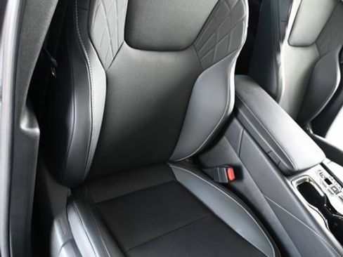 Used 2025 Lexus RX 350h image 17