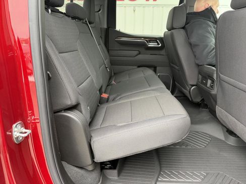 Used 2025 Chevrolet Silverado 1500 LT Trail Boss w/ Convenience Package II image 13