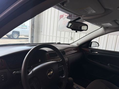Used 2009 Chevrolet Impala LS FWD image 15