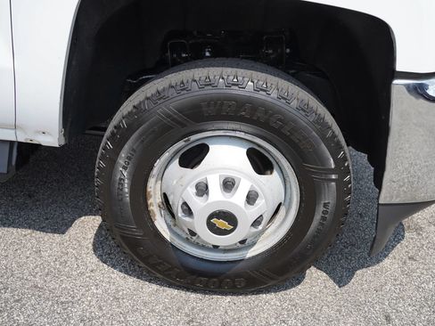Used 2018 Chevrolet Silverado 3500 W/T w/ WT Convenience Package AWD/4WD image 36