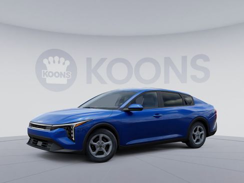 New 2025 Kia K4 LXS image 4