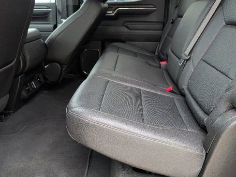 Used 2024 GMC Sierra 1500 SLT image 7