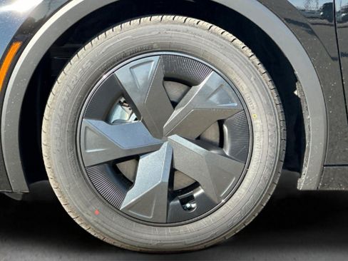 New 2026 Toyota Prius Plug-In Hybrid FWD image 24