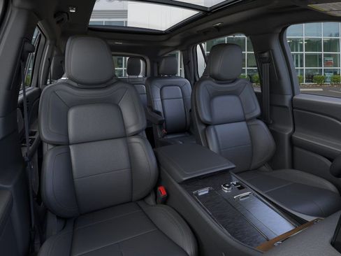 New 2025 Lincoln Aviator Reserve w/ Luxury Package image 10