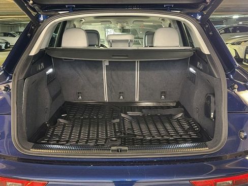 Used 2020 Audi Q5 Prestige image 8