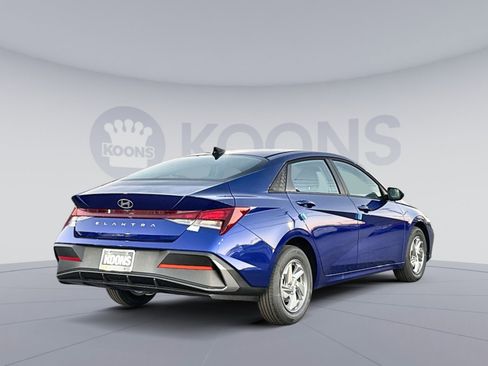 New 2026 Hyundai Elantra SE image 7