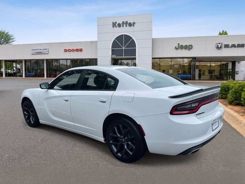 Used 2021 Dodge Charger SXT w/ Blacktop Package RWD image 4