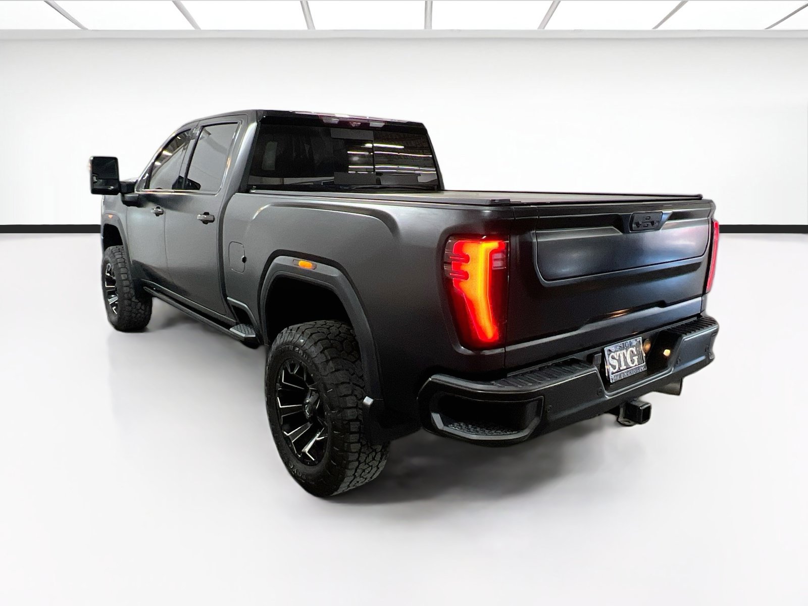Used 2024 GMC Sierra 3500 Denali w/ Denali Reserve Package AWD/4WD image 6