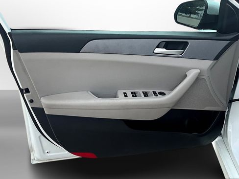 Used 2018 Hyundai Sonata ECO image 25