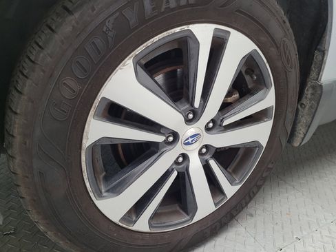 Used 2018 Subaru Outback 2.5i Limited AWD/4WD image 31