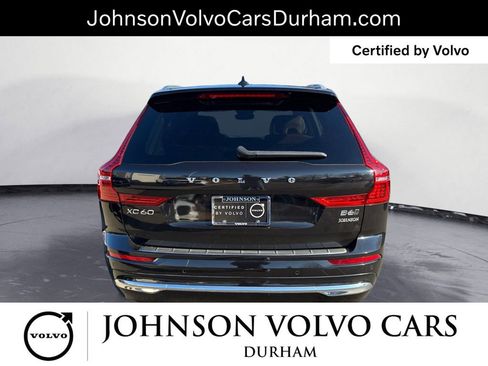 Certified 2022 Volvo XC60 B6 Inscription w/ Climate Package image 5
