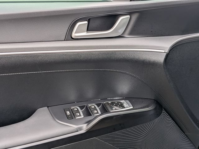 New 2026 Kia K5 LXS FWD image 11
