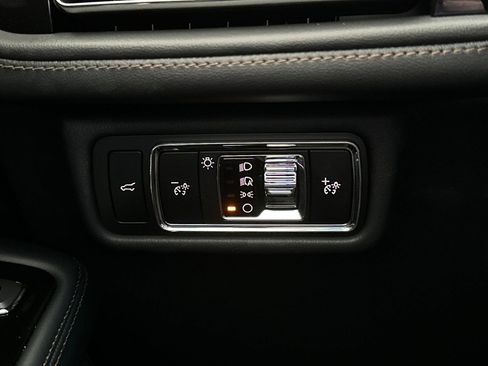 New 2026 Lincoln Aviator AWD image 28