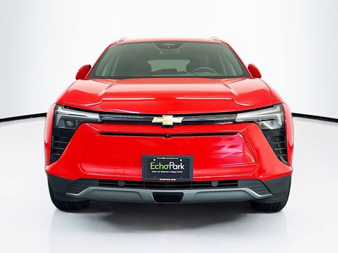 Used 2024 Chevrolet Blazer EV LT AWD/4WD image 2