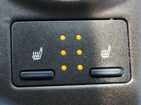 Used 2023 Toyota Camry XSE image 7