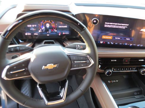 New 2026 Chevrolet Suburban High Country AWD/4WD image 22